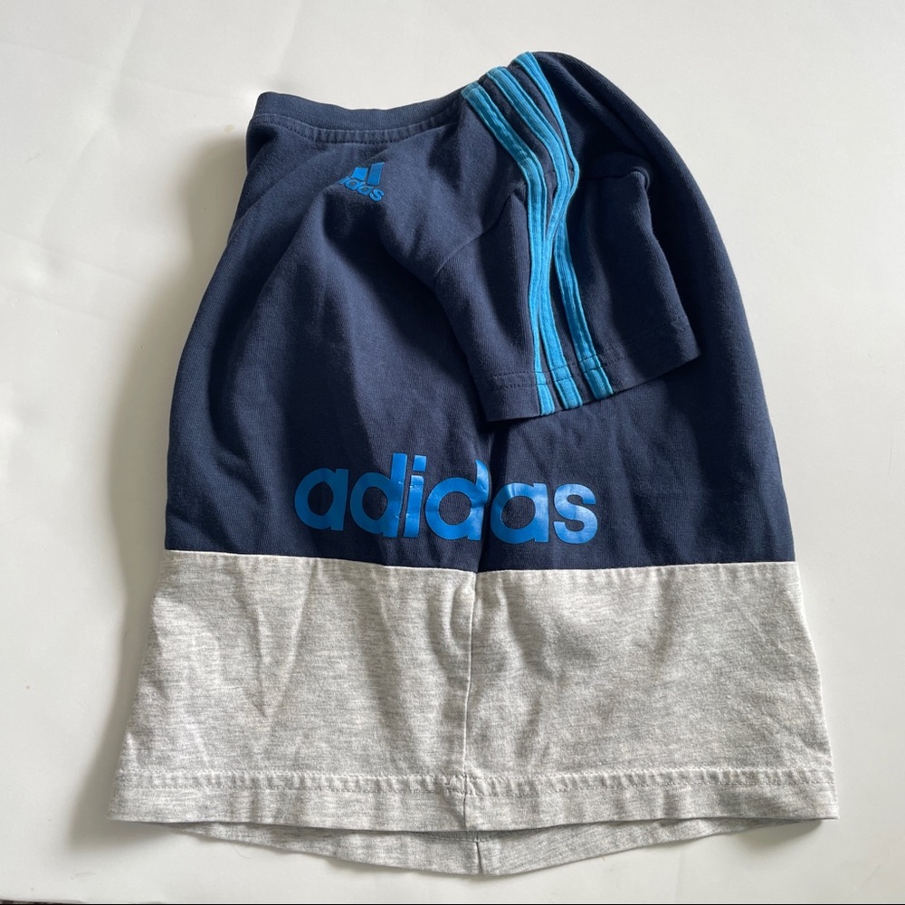 Adidas tee - Picture 3 of 4